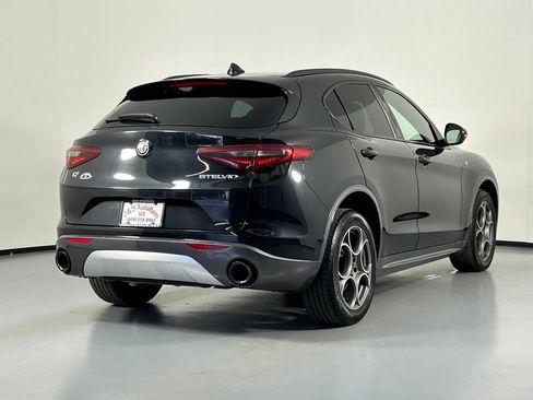 Used 2023 Alfa Romeo Stelvio Ti AWD/4WD image 7