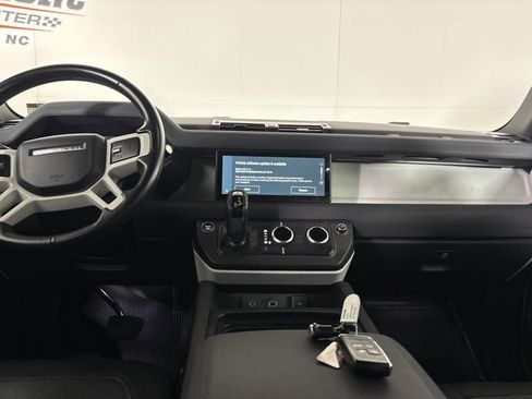 Used 2023 Land Rover Defender 110 X-Dynamic SE AWD/4WD image 24