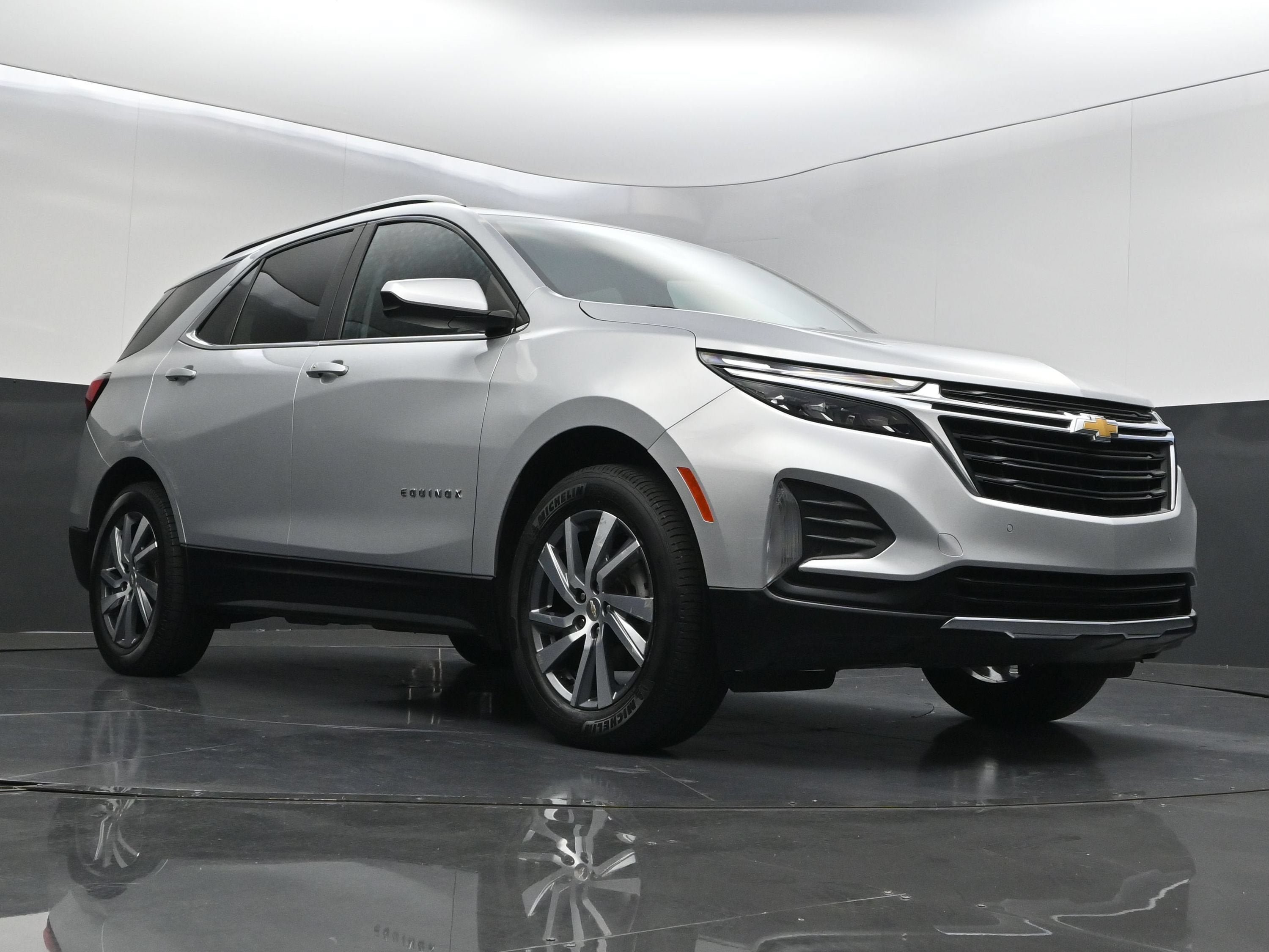 Used 2022 Chevrolet Equinox LT AWD/4WD image 45