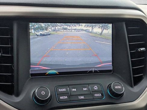 Used 2017 GMC Acadia Denali image 13