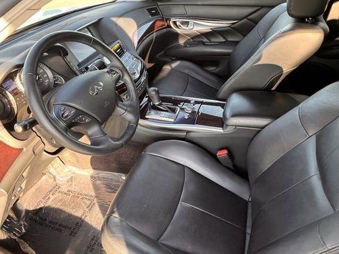 Certified 2019 INFINITI Q70 Luxe image 13