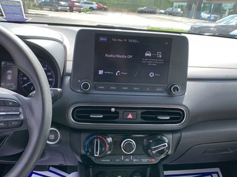 Certified 2023 Hyundai Kona SEL AWD/4WD image 13