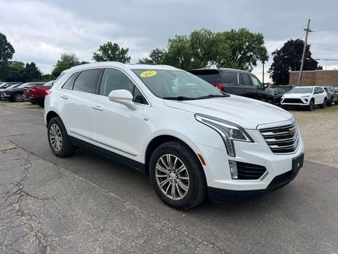 Used 2017 Cadillac XT5 Luxury w/ LPO, Wheel Lock Package AWD/4WD image 3