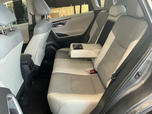 Used 2025 Toyota RAV4 Limited w/ Advanced Technology Package FWD image 17