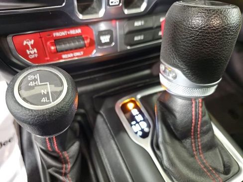 Certified 2019 Jeep Wrangler Unlimited Rubicon image 23