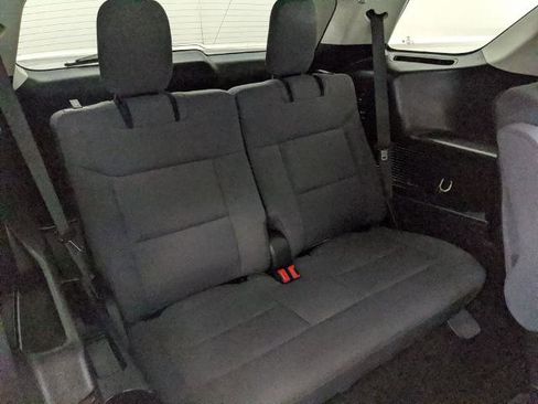 Certified 2025 Ford Explorer Active image 20