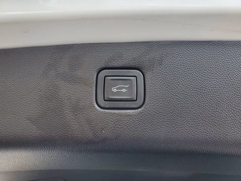 Used 2024 Chevrolet Blazer LT w/ Convenience Package FWD image 12