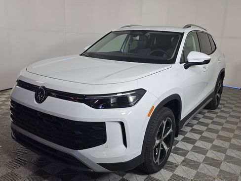 New 2026 Volkswagen Tiguan SE AWD/4WD image 20