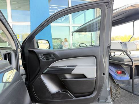 Used 2017 Chevrolet Colorado W/T w/ WT Convenience Package image 23