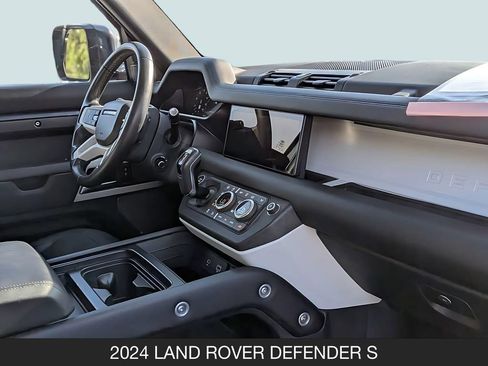 Used 2024 Land Rover Defender 110 S AWD/4WD image 28