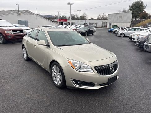 Used 2015 Buick Regal Premium w/ Experience Buick Package image 2