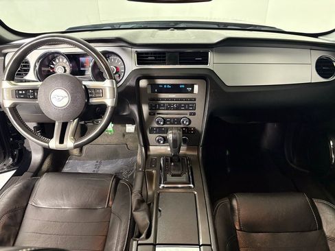 Used 2014 Ford Mustang GT Premium image 26