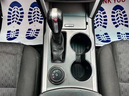 Used 2014 Ford Explorer XLT image 19