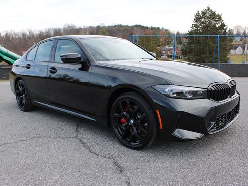 New 2026 BMW 330i xDrive Sedan w/ M Sport Package AWD/4WD image 2