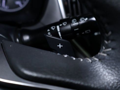 Used 2024 Subaru Outback Premium image 25