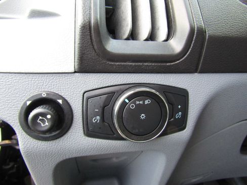 Used 2018 Ford Transit 150 XL image 15