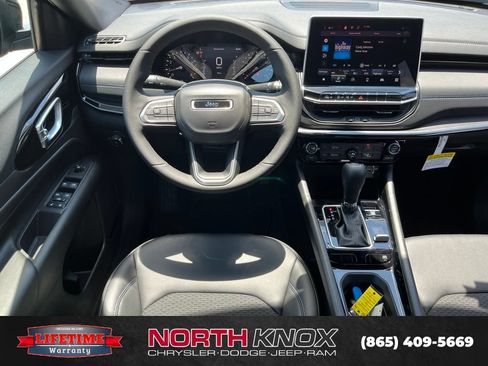 New 2026 Jeep Compass Latitude AWD/4WD image 11