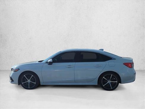 Used 2023 Honda Civic Touring image 5