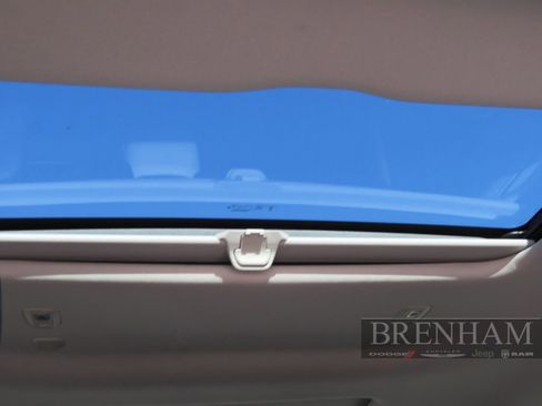 Used 2019 Chrysler Pacifica Limited w/ Tire & Wheel Group image 21