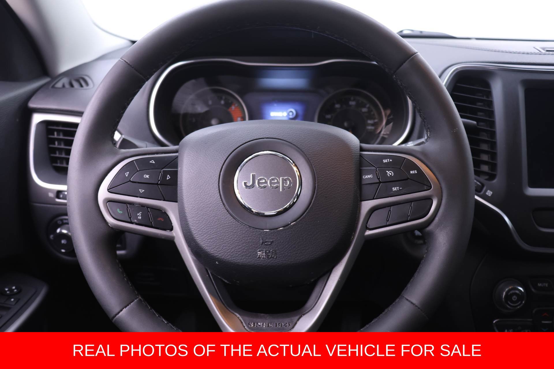 Used 2022 Jeep Cherokee Latitude Lux FWD image 13