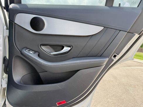 Used 2023 Mercedes-Benz GLC 300 4MATIC Coupe image 21