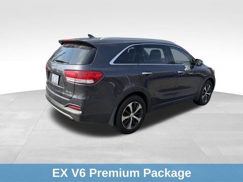 Used 2017 Kia Sorento EX w/ EX V6 Premium Package image 6