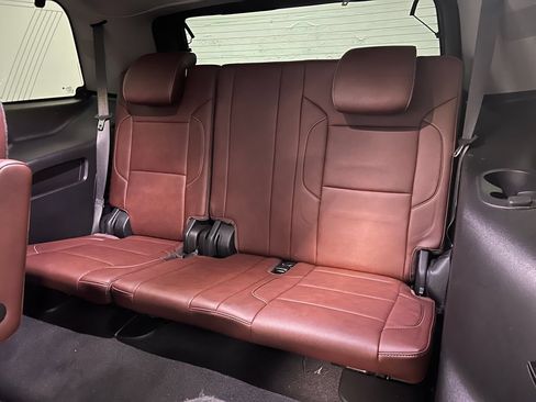 Used 2019 Chevrolet Tahoe Premier w/ Premier Plus Edition AWD/4WD image 30