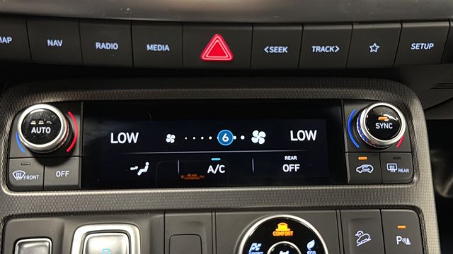 Used 2025 Hyundai Palisade Calligraphy AWD/4WD image 18