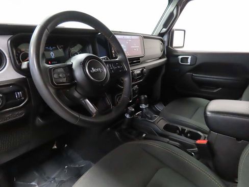 Used 2024 Jeep Wrangler Sport S image 13
