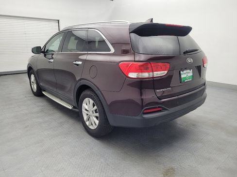 Used 2016 Kia Sorento LX w/ LX Convenience Package image 5