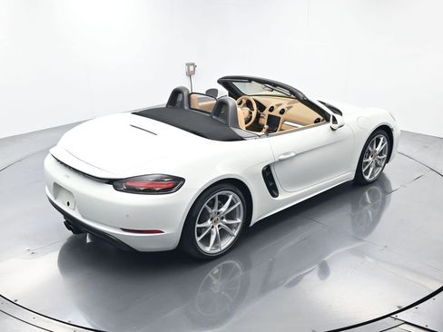 Certified 2017 Porsche 718 Boxster RWD image 46