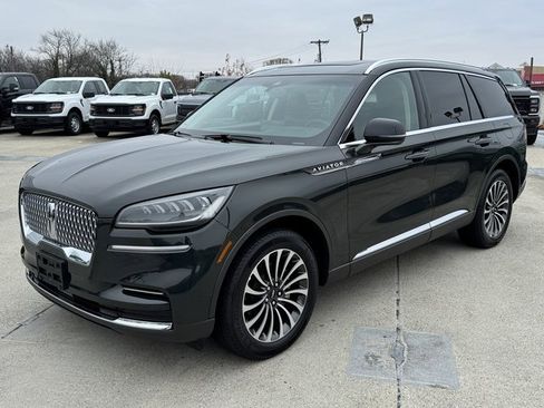 Used 2022 Lincoln Aviator AWD w/ Premium Package image 10