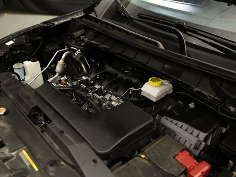 Used 2024 Nissan Pathfinder SV AWD/4WD image 41