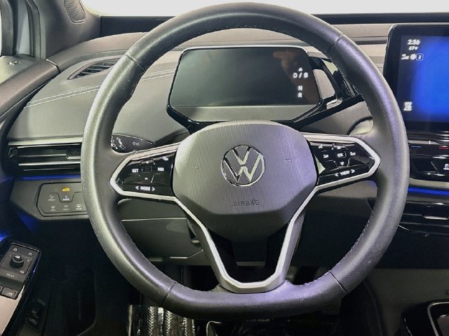 Used 2023 Volkswagen ID.4 Pro S AWD/4WD image 12