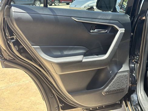 Used 2024 Toyota RAV4 XLE FWD image 16