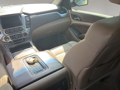 Used 2016 Chevrolet Suburban LTZ AWD/4WD image 30