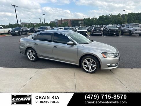 Used 2014 Volkswagen Passat TDI SEL Premium FWD image 2
