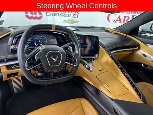 Used 2025 Chevrolet Corvette Stingray Premium Conv w/ Z51 Performance Package image 14