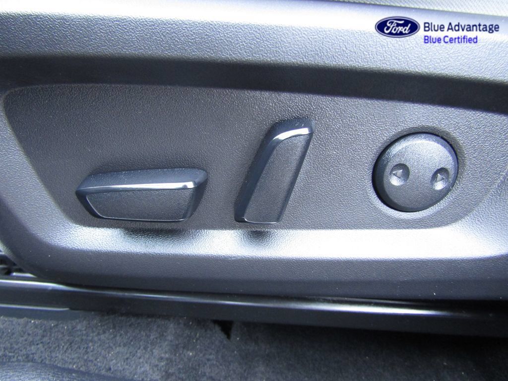 Used 2024 Mitsubishi Outlander SEL AWD/4WD image 22