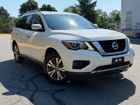 Used 2019 Nissan Pathfinder S AWD/4WD image 1