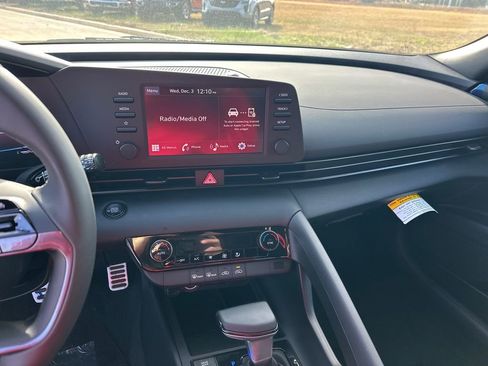 New 2025 Hyundai Elantra Sport image 27