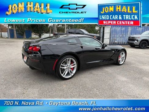 Used 2019 Chevrolet Corvette Stingray Coupe w/ 1LT image 13