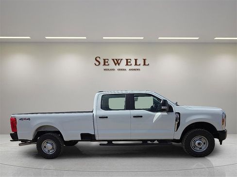 New 2026 Ford F250 XL w/ XL Off-Road Package image 5