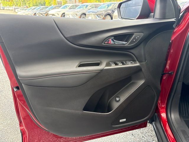 Certified 2024 Chevrolet Equinox RS w/ RS Leather Package AWD/4WD image 16