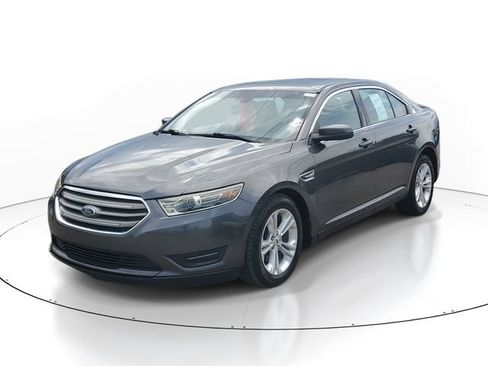 Used 2017 Ford Taurus SEL w/ Equipment Group 201A FWD image 2