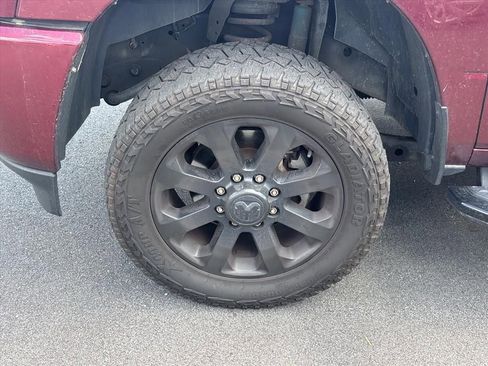Used 2021 RAM 2500 Big Horn w/ Night Edition AWD/4WD image 12