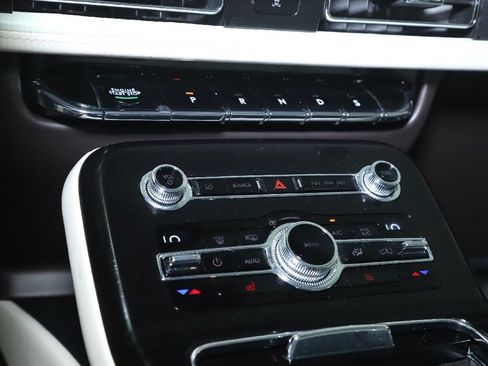 Certified 2023 Lincoln Nautilus Black Label AWD/4WD image 28