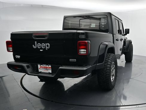 Used 2021 Jeep Gladiator Overland AWD/4WD image 6