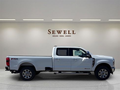 New 2025 Ford F350 Lariat w/ Chrome Package image 6