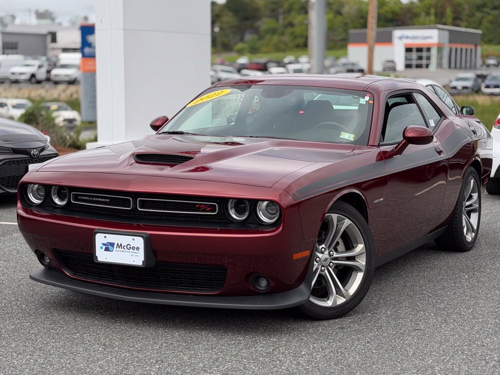 Used 2022 Dodge Challenger R/T RWD image 1